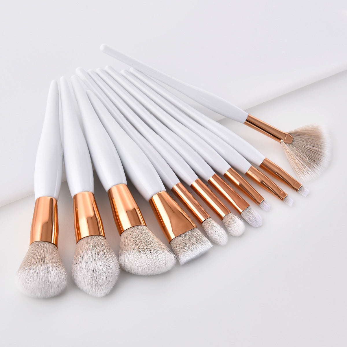 11-Piece Luxury Makeup Brush Set – Soft Bristles, Ergonomic Handles & Flawless Blending Kit