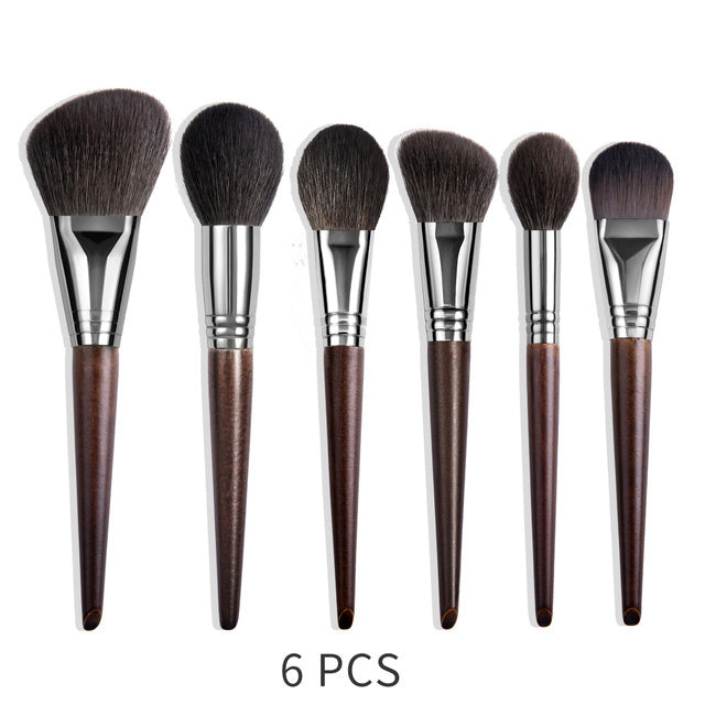 ProNaturé™ 18-Piece Natural Goat Hair Makeup Brush Set with Travel Case