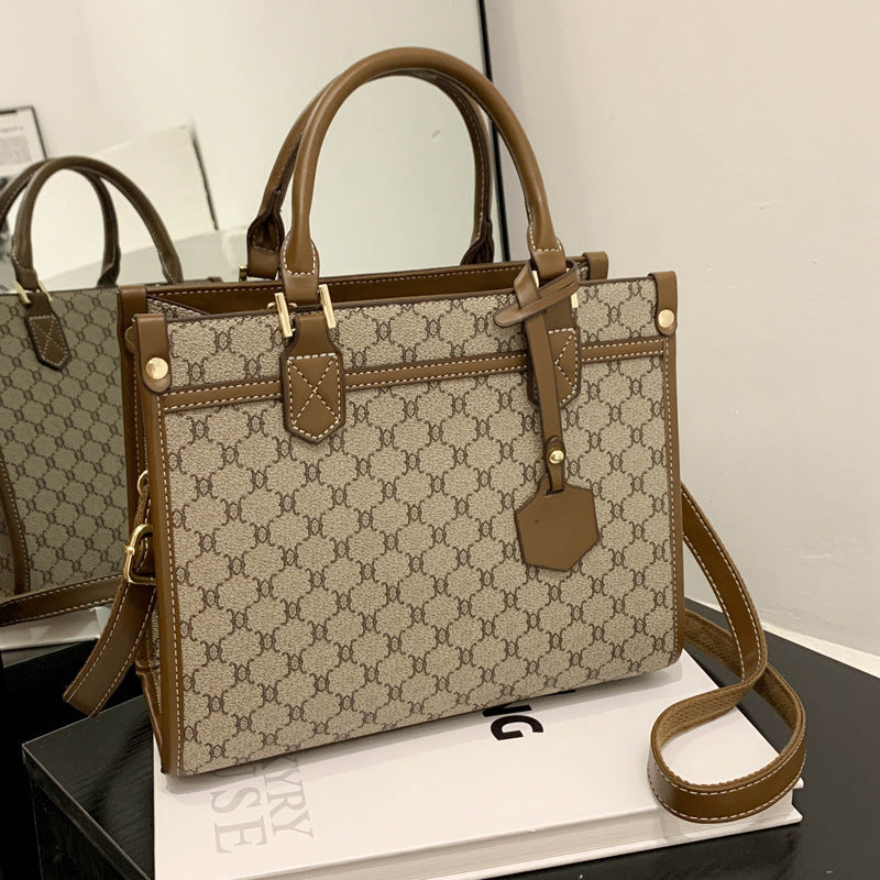 Luxury Chain Shoulder Tote – Designer-Inspired Large Capacity Handbag for Women